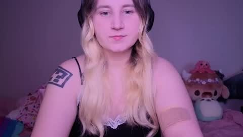 Glitch online show from March 19, 2:55 am