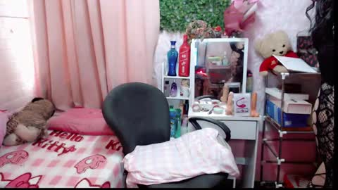 jenn online show from October 1, 5:19 am