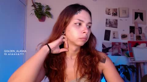 Snapshot of golden_alaska chatting on October 19, 10:46 pm Alaska online show from October 19, 10:46 pm