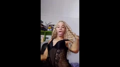golds_pearl online show from June 8, 1:21 pm