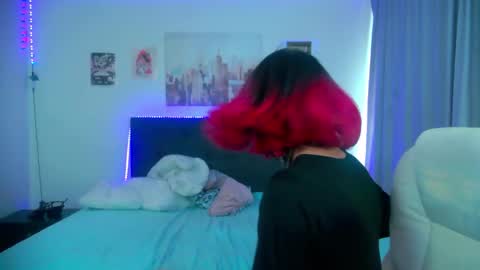 goth_minerva online show from March 11, 5:50 pm