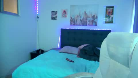 goth_minerva online show from March 26, 2:43 pm