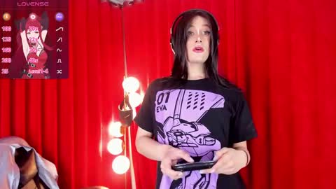 Haku Please help me with your thumbs up its important  online show from February 10, 1:33 pm