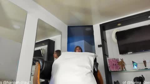 hannah dilau  online show from September 19, 12:49 am