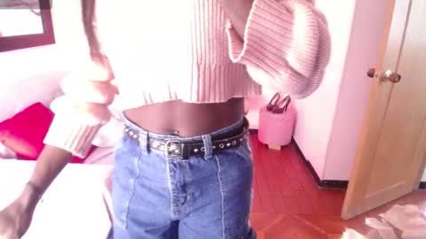 hanna_lamber online show from October 27, 12:24 pm