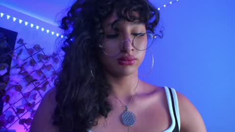Snapshot of heka_prudence chatting on December 13, 4:33 am Heka Prudence online show from December 13, 4:33 am