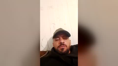 hi825782 online show from June 25, 1:47 am