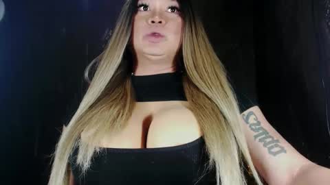 YOUR MAJESTY LUCY PEARL online show from March 8, 8:35 pm