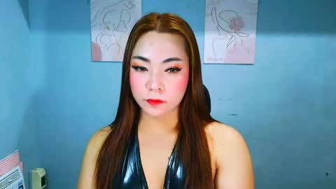 hot_xirene online show from June 5, 11:38 am