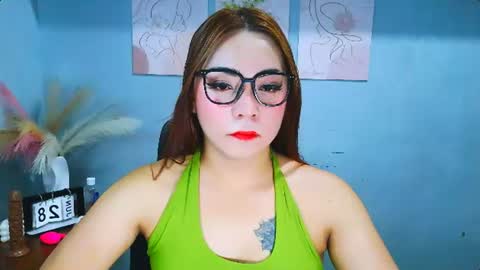 hot_xirene online show from June 28, 9:36 am