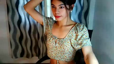 Yanna online show from April 11, 8:29 am