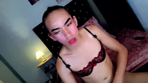 HI its me youre lovely MICHAELA  online show from April 25, 1:41 pm