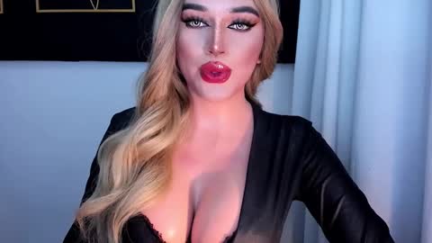 STELLA online show from March 6, 9:03 am