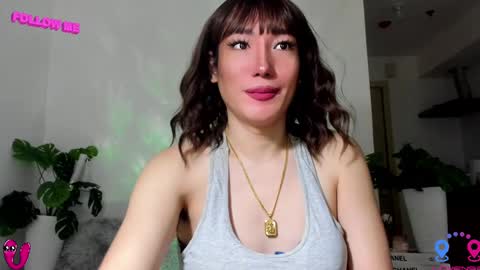 crishinahotty online show from February 22, 1:11 am