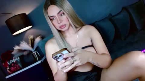 insatiable_queen16 online show from March 16, 3:16 pm