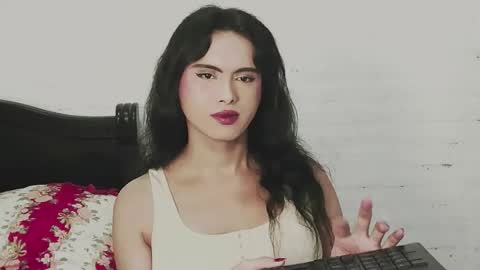 isabella online show from January 18, 5:10 pm