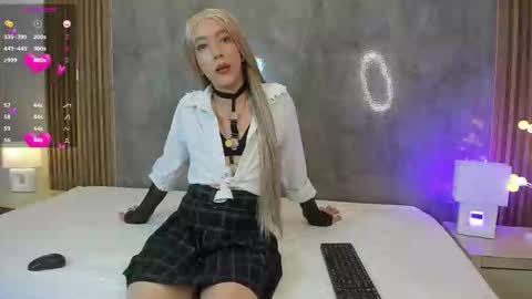 Isabella online show from January 6, 4:05 am