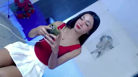 its_me_luna1111 online show from March 15, 8:06 am