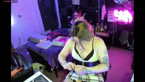 DanksiesWorld online show from March 3, 5:51 am