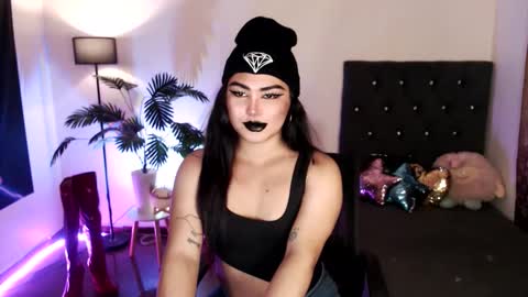 itsmemoiraa69 online show from March 2, 6:37 pm