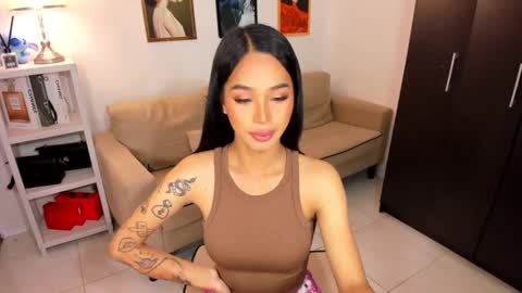 Snapshot of ivorycollins chatting on February 4, 12:29 am kirstenelsie online show from February 4, 12:29 am
