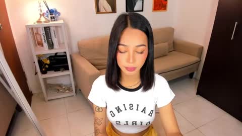 Snapshot of ivorycollins chatting on February 27, 12:32 am kirstenelsie online show from February 27, 12:32 am