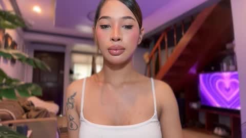 kirstenelsie online show from March 18, 7:07 am