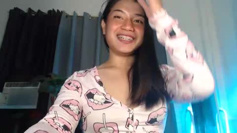 JASMINE online show from January 17, 10:01 am