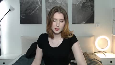 jessstonem online show from March 18, 6:02 am