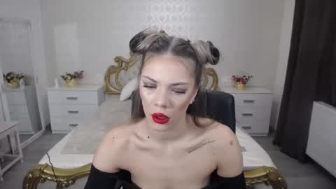 jessycatop online show from February 9, 12:45 pm