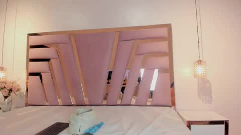 Jiggly online show from November 11, 11:06 pm