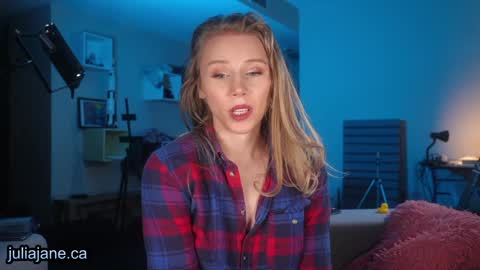 Julia Jane online show from January 5, 2:37 am