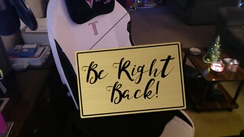 Snapshot of kait331 chatting on December 10, 1:14 am Camprincess331 online show from December 10, 1:14 am