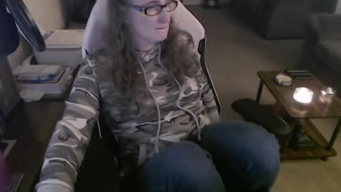 Snapshot of kait331 chatting on January 7, 1:06 am Camprincess331 online show from January 7, 1:06 am