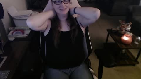 Snapshot of kait331 chatting on October 2, 1:50 am Camprincess331 online show from October 2, 1:50 am