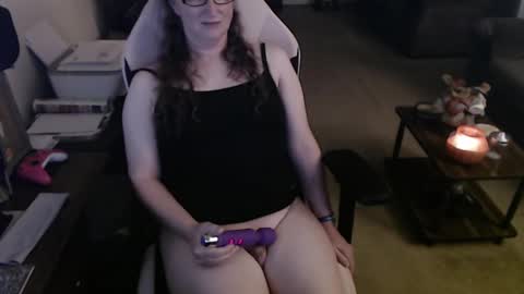 Snapshot of kait331 chatting on October 7, 2:45 am Camprincess331 online show from October 7, 2:45 am