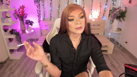  karol  online show from December 3, 12:23 pm