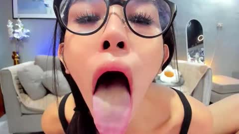 kathy online show from November 19, 9:42 am