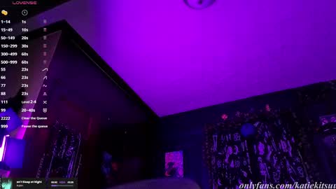 katiekitsuu online show from September 26, 9:12 pm