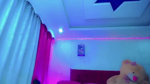 kayla_sexx online show from February 19, 2:08 am