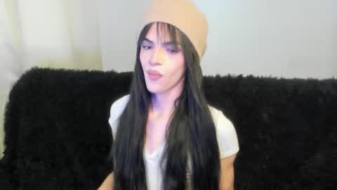 Kerly online show from December 20, 9:32 pm