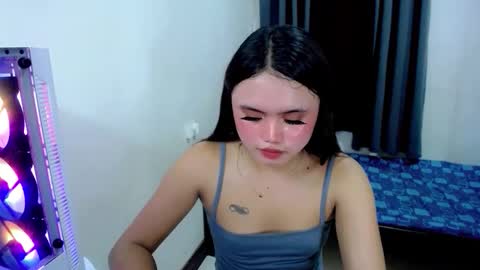 kim ejara online show from March 9, 2:26 am