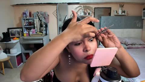 kissmeloves online show from February 9, 5:25 am