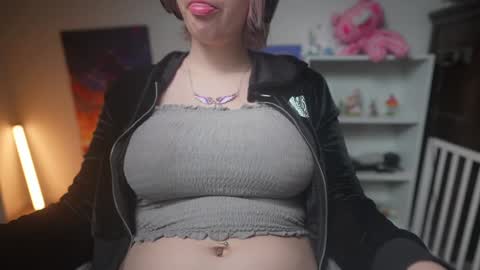 Krystal Syx online show from February 1, 8:05 pm