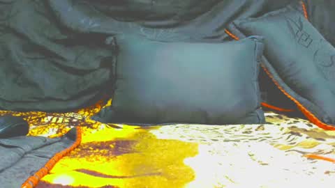 kryxtal online show from April 16, 9:26 pm