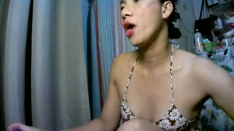 kyutshyne online show from February 21, 2:48 pm