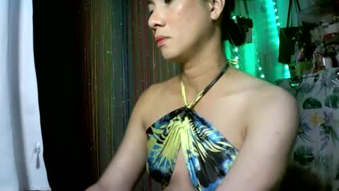 kyutshyne online show from February 25, 4:21 pm