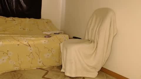 LalaMy online show from March 27, 2:18 pm