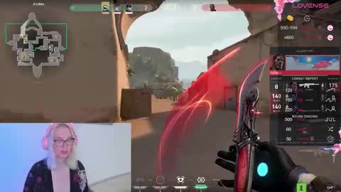 Snapshot of lana_lunar chatting on October 12, 12:08 pm Lana online show from October 12, 12:08 pm