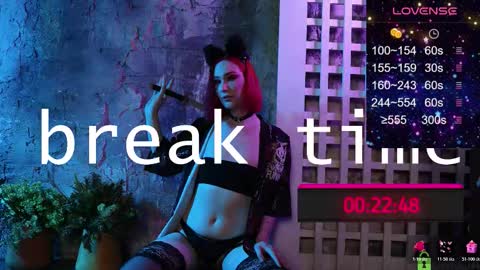 Snapshot of lana_lunar chatting on October 29, 1:31 pm Lana online show from October 29, 1:31 pm